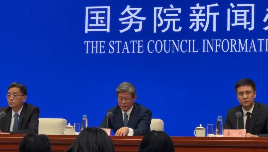 2025澳门宝典开奖记录,演员3问谁整容只有刘梓晨站起来,最新正品解答落实_极速版V14.2